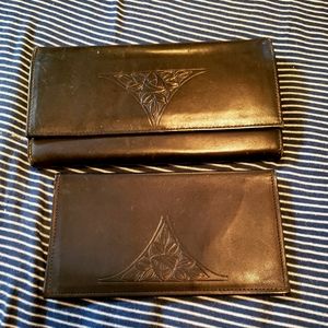 Rolfs black leather wallet and matching checkbook cover.